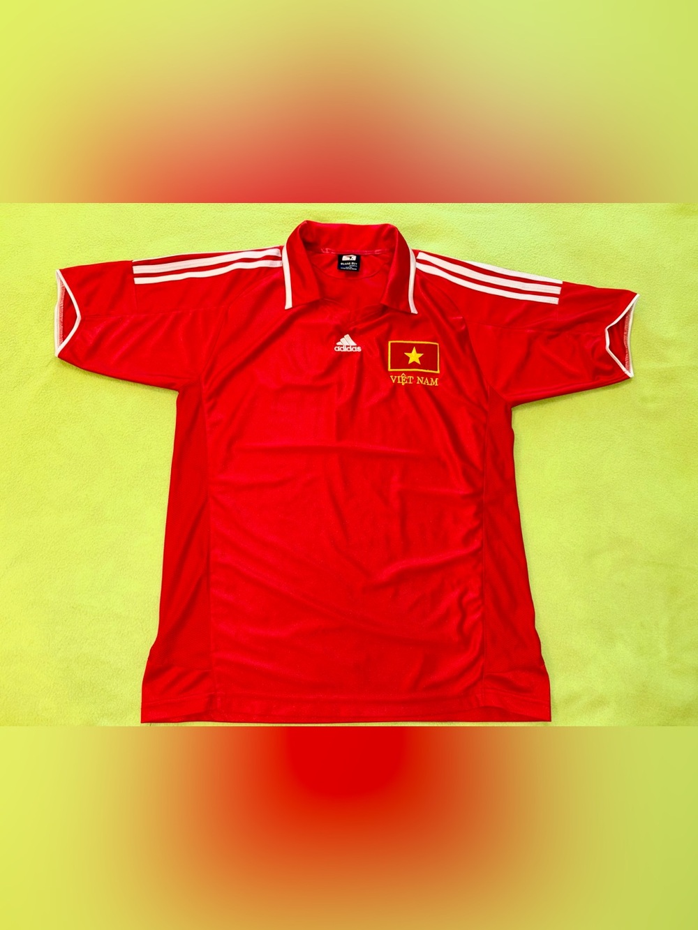 Vintage 2004 Vietnam National Football Team Soccer Jersey Red Fits US M/L